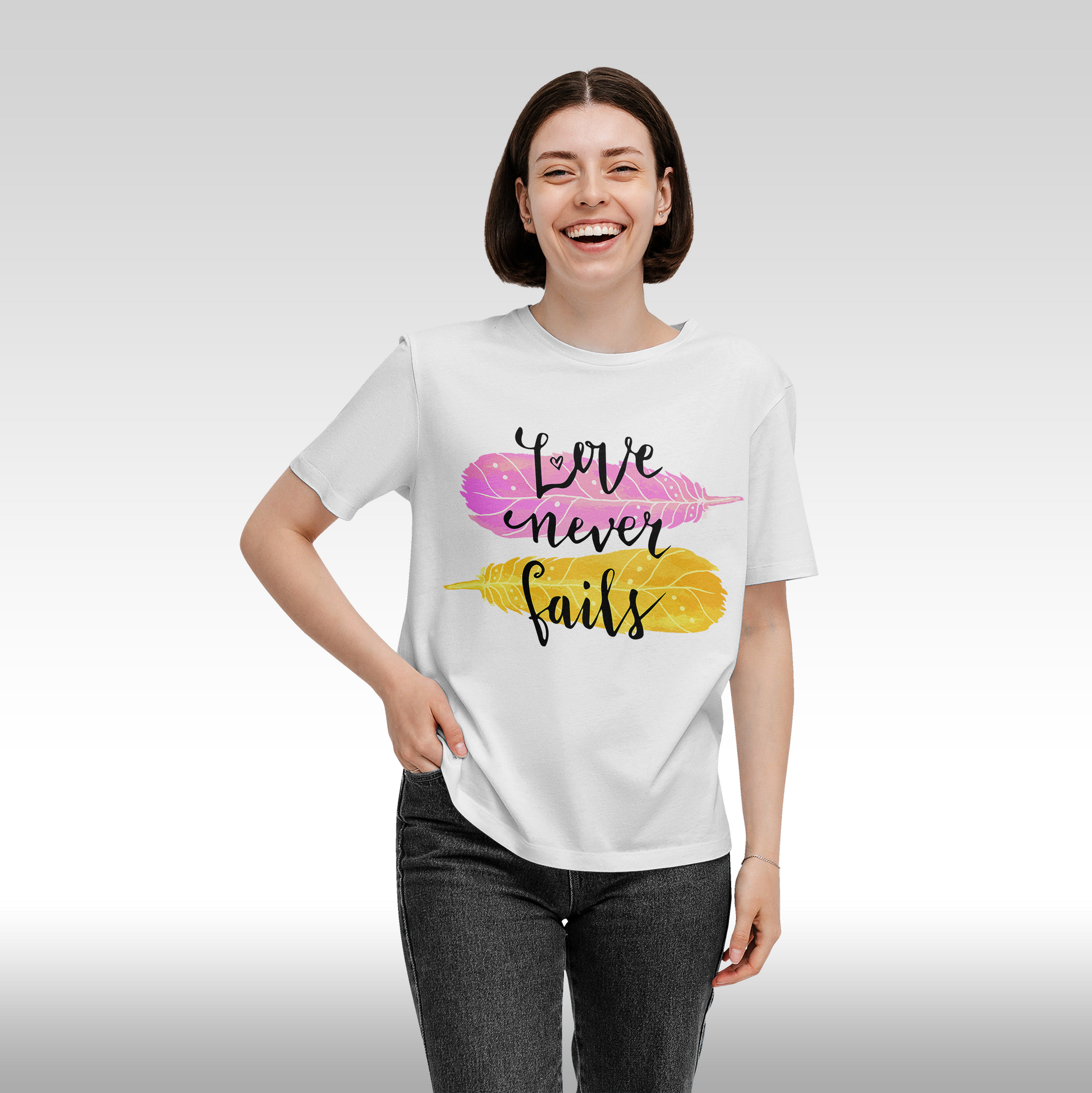 Tricou alb personalizat bumbac Fata Dama pene "Love Never Fails" streetwear
