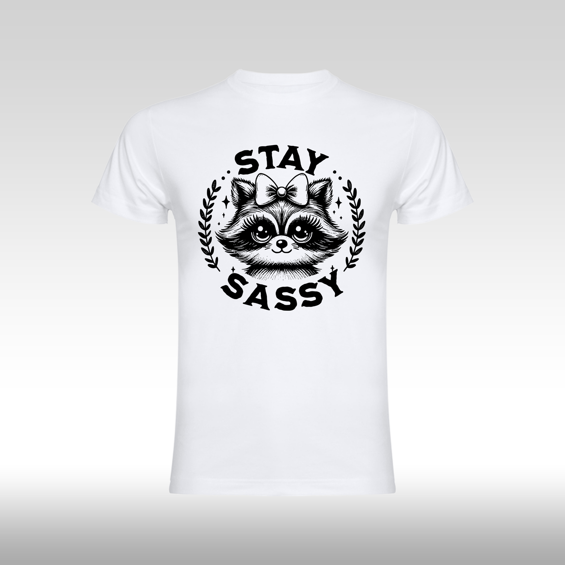 Tricou alb personalizat bumbac raton "Stay Sassy" streetwear
